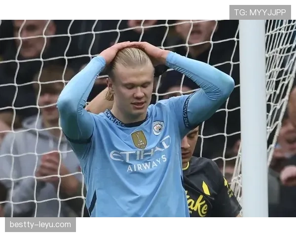 哈兰德英超闪电戴帽创纪录，曼城主场狂胜对手