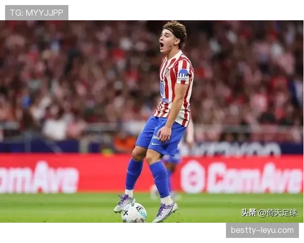 莱万多夫斯基巴萨百球里程碑达成，状态回暖引关注