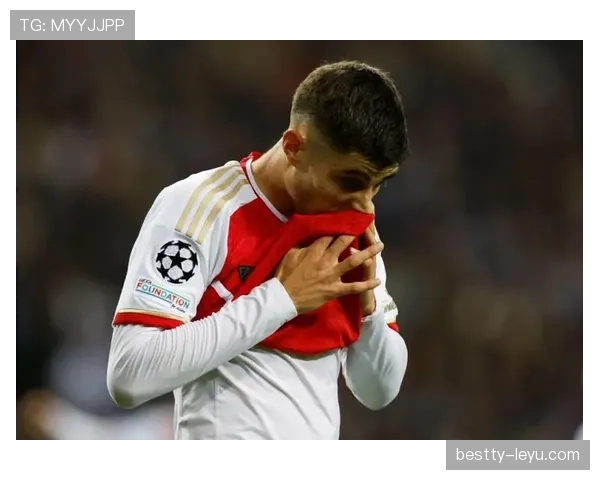 英超新星奥利·伯克持续提升状态，助球队取得关键胜利